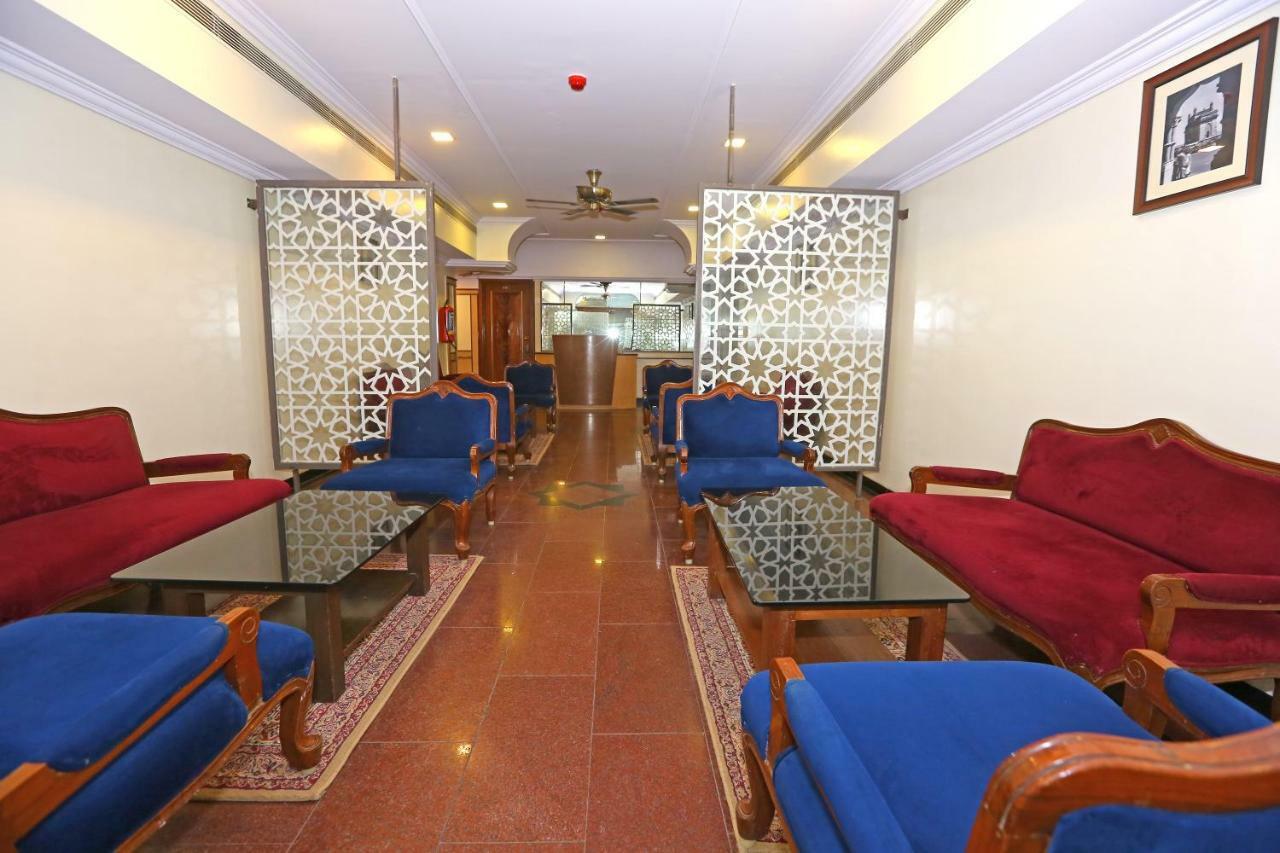 Gulf Hotel Mumbai Bagian luar foto