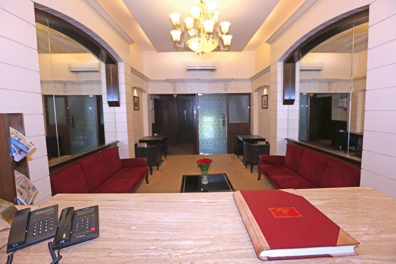 Gulf Hotel Mumbai Bagian luar foto